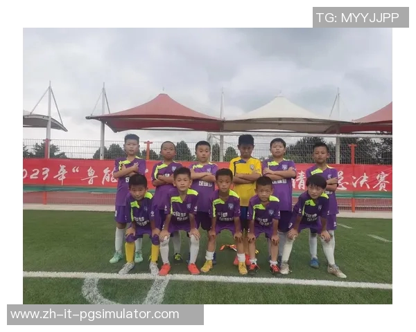 足球场上的俊帅英姿 揭开足球明星的魅力面纱 足球场上的俊帅英姿 揭开足球明星的魅力面纱